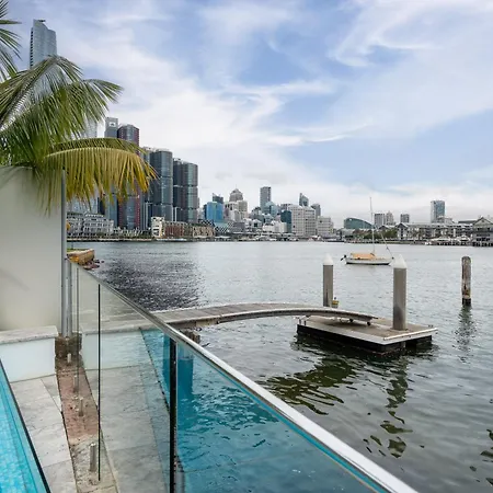 Pet Friendly Waterfront Escape In Balmain East!-2